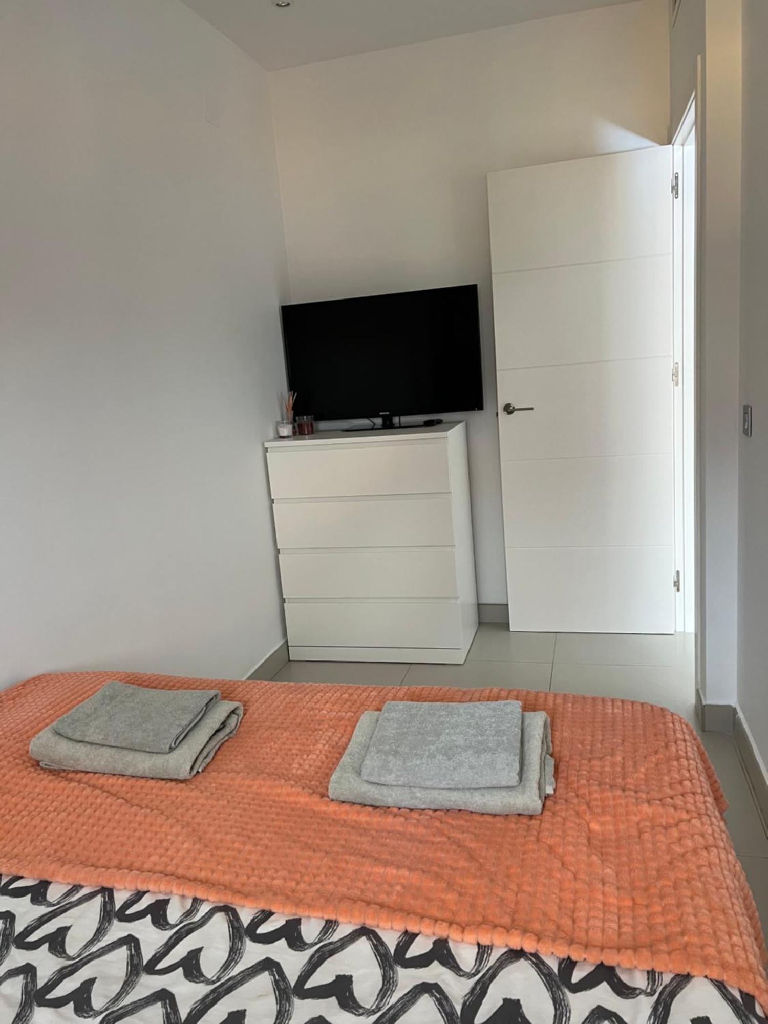 Beach Apartment 또레비에하 외부 사진
